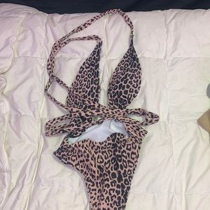 Cheetah print backless one pice swim suit